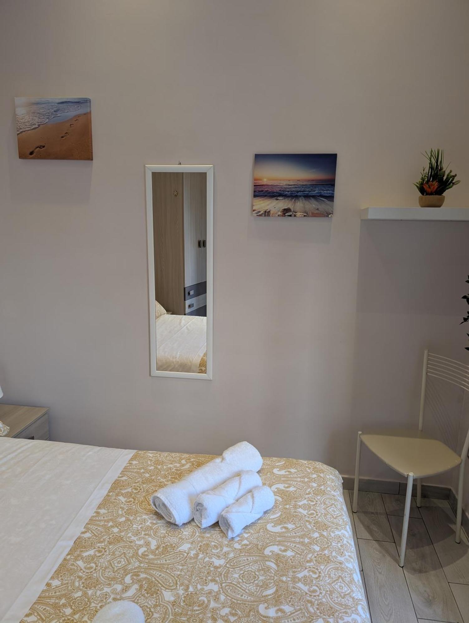 La Dimora Di Dora Daire Napoli Oda fotoğraf